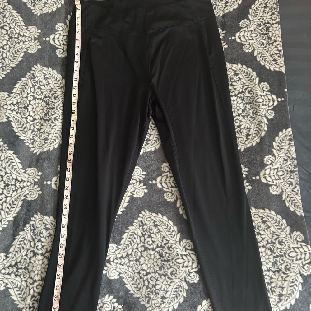 Black High-Waisted fleece lined Leggings